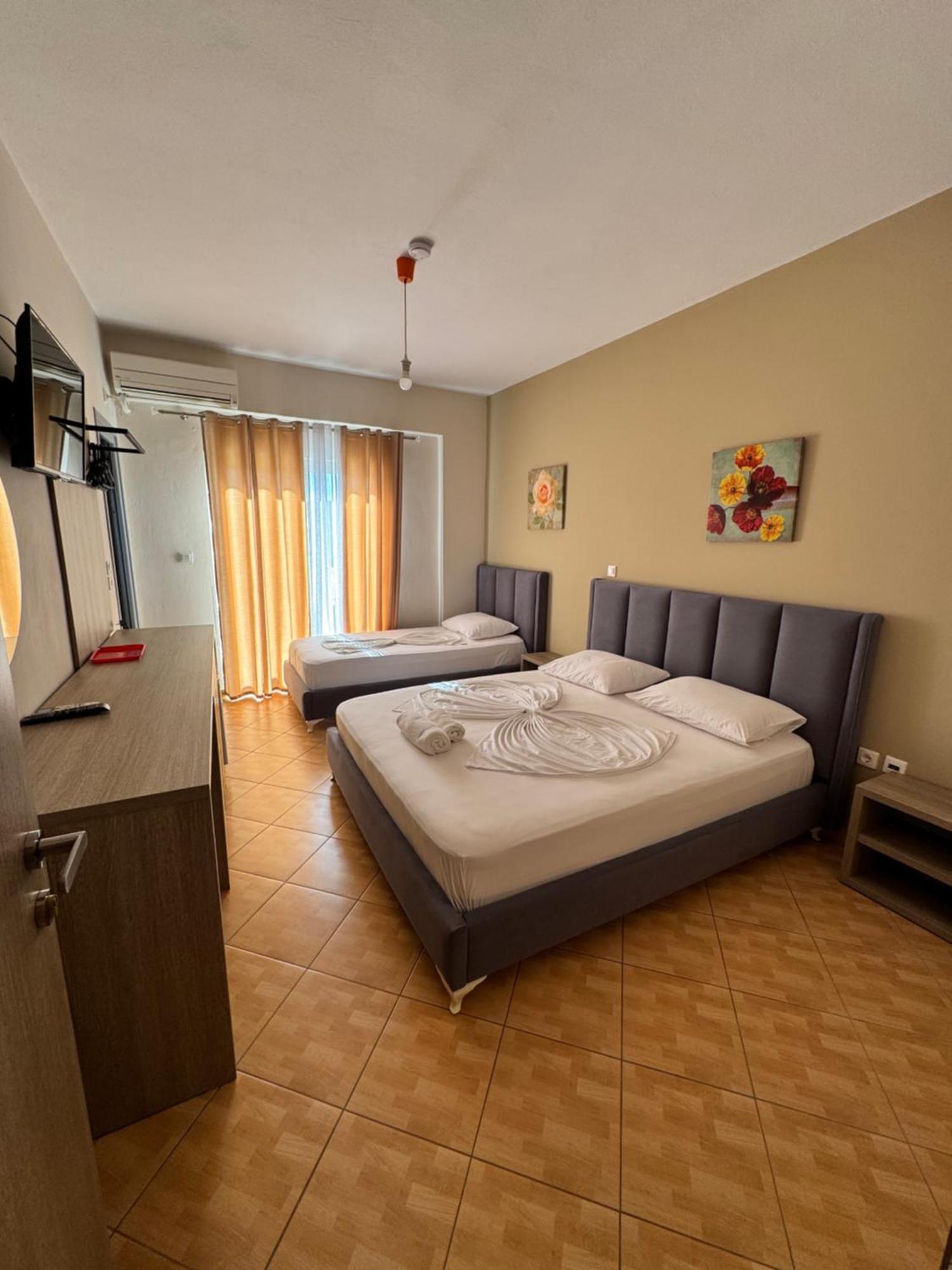 Hotel Driloni Ksamil Buitenkant foto